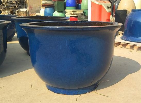 Intorno ai vasi all'aperto ceramici blu del giardino di 60cmx37cm